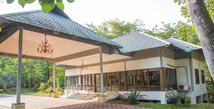 Ktdc Water Scapes Hotel Kumarakom Luaran gambar