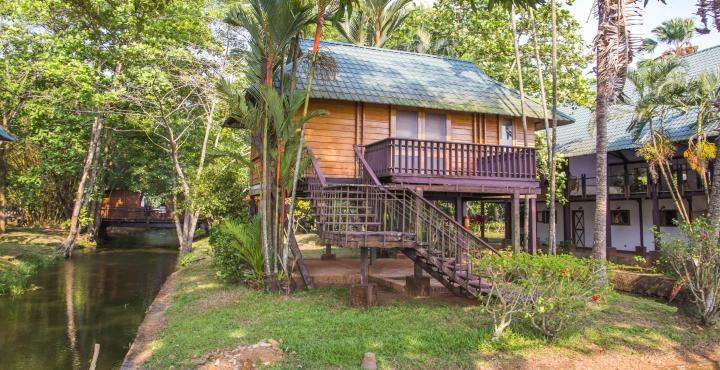 Ktdc Water Scapes Hotel Kumarakom Luaran gambar