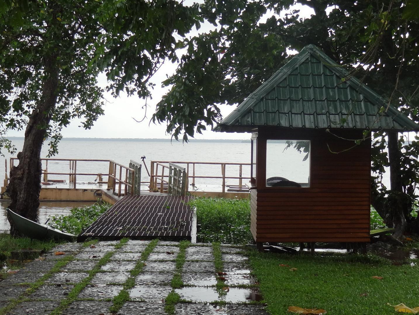 Ktdc Water Scapes Hotel Kumarakom Luaran gambar