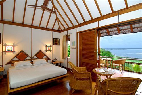 Ktdc Water Scapes Hotel Kumarakom Luaran gambar