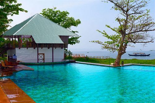 Ktdc Water Scapes Hotel Kumarakom Luaran gambar